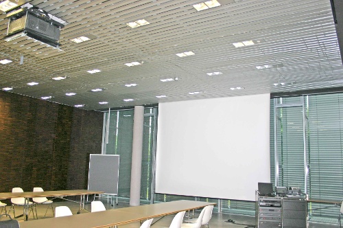 https://www.mpm-medientechnik.de/content/igal/festinstallationen_bg_4-3Y2KAV-L-412.jpg